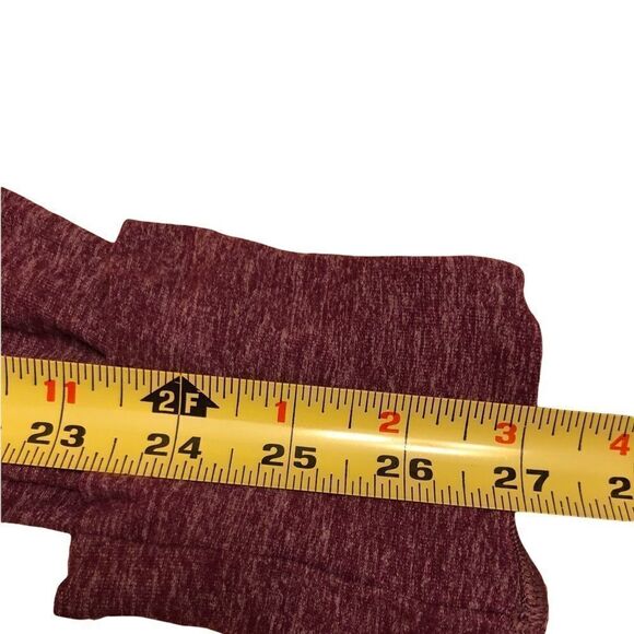 lululemon Run Your Heart Out Half Zip Pull Over EUC - Picture 7 of 10